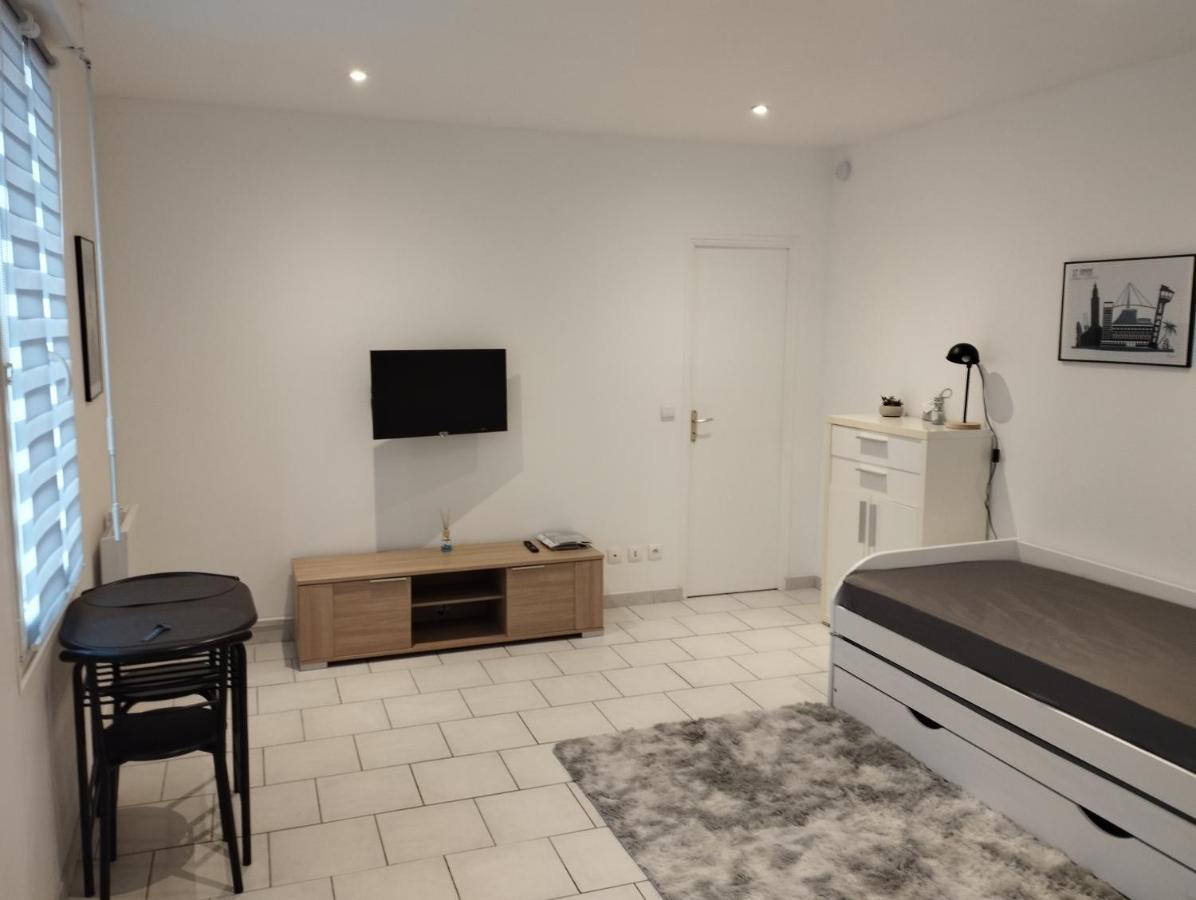 Studio Charmant Canape Lit Netflix Prime Video Wifi Dazn Le Havre Eksteriør billede